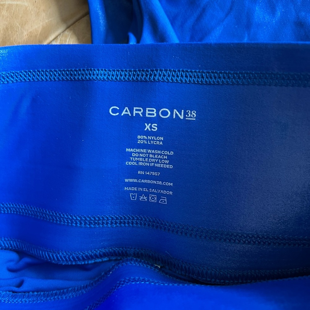 SET - Carbon38 Shiny Royal Blue High-Rise Leggings and top - Picture 7 of 9